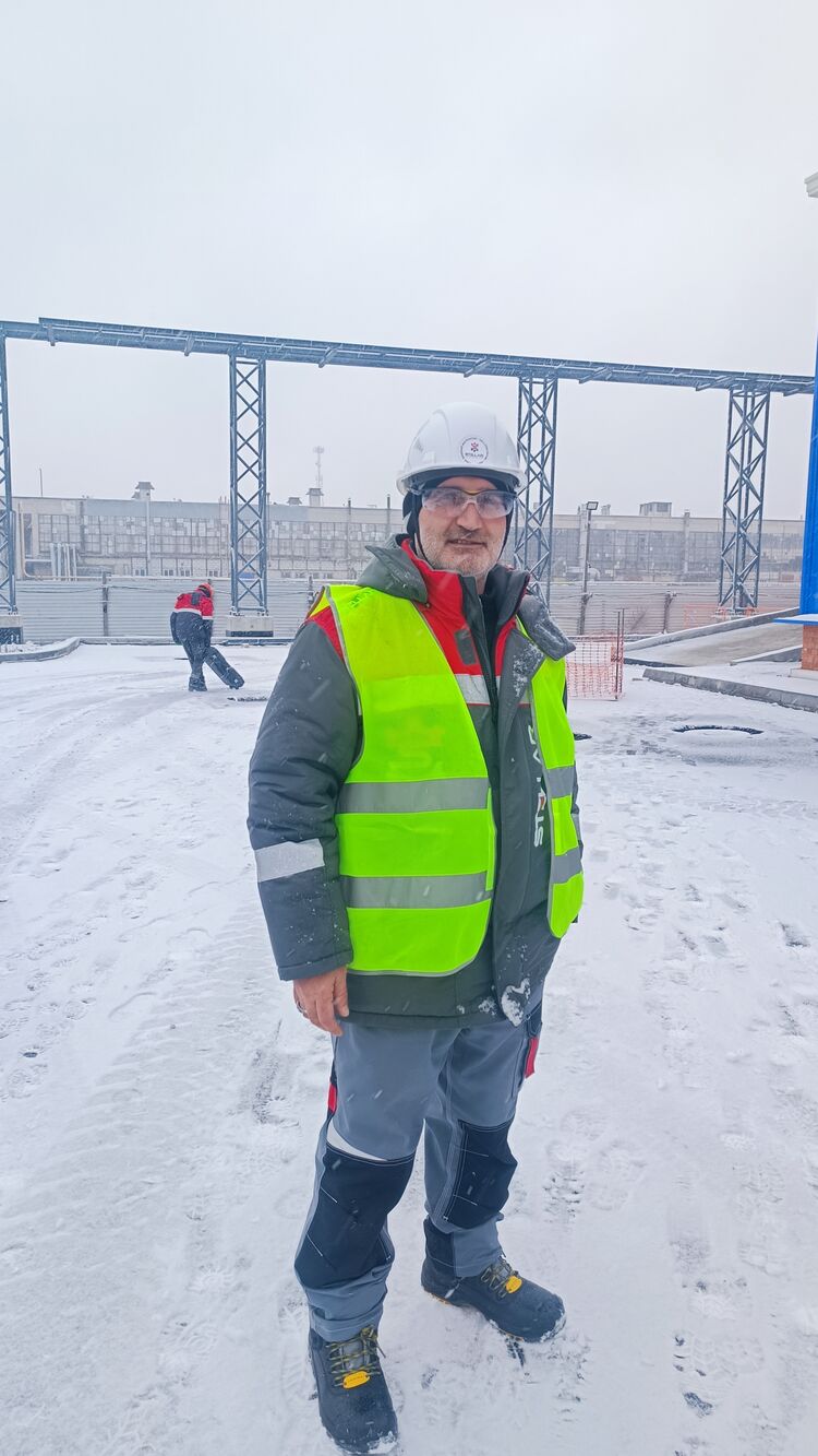  ,   Gokhan, 46 ,   ,   