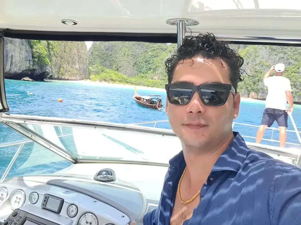  ,   Anic, 32 ,   ,   , c , 