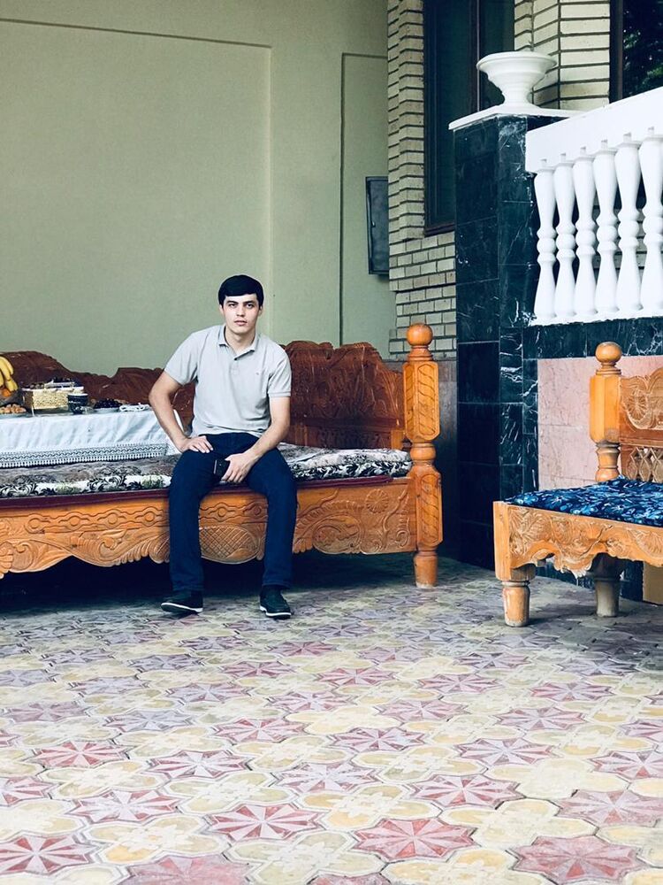  ,   Erik, 28 ,   ,   