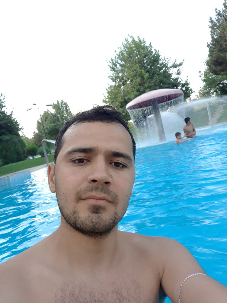  23994732  Axmad, 30 ,    