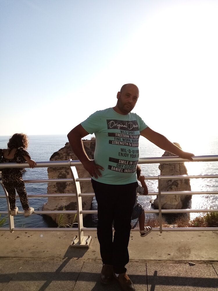  18037982  Anjelo, 42 ,    Sidon