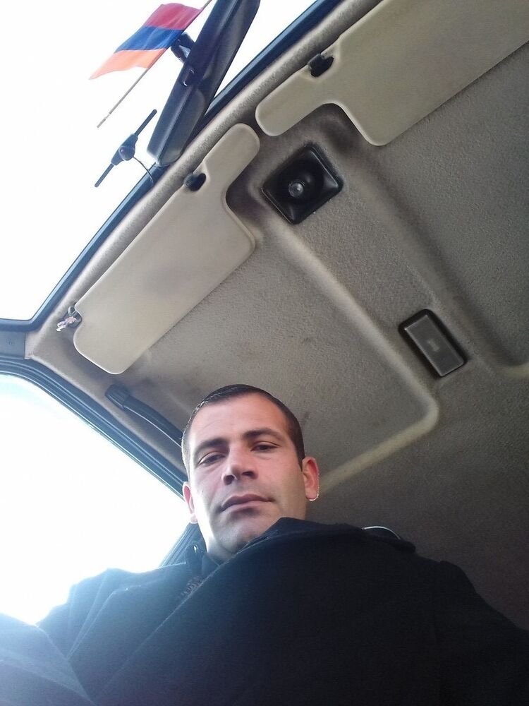  11080682  Artak, 35 ,    