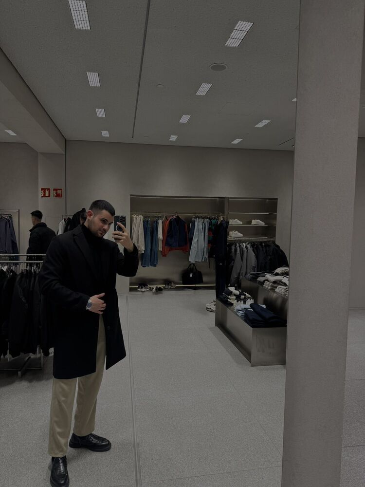  54163742  Hasan, 28 ,    