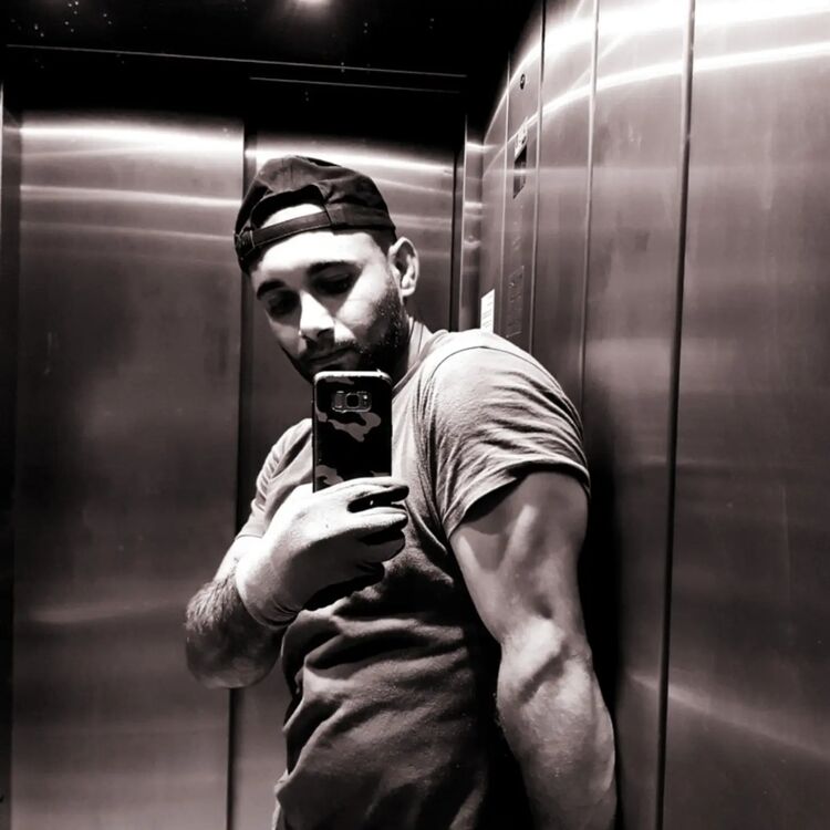  47007562  Ahmed, 34 ,    Remscheid