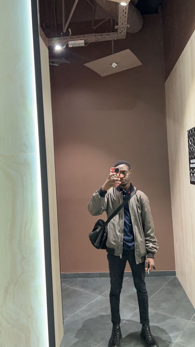 ���� 39297182 ����� Emir, 25 ���, ���� ���������� � ������