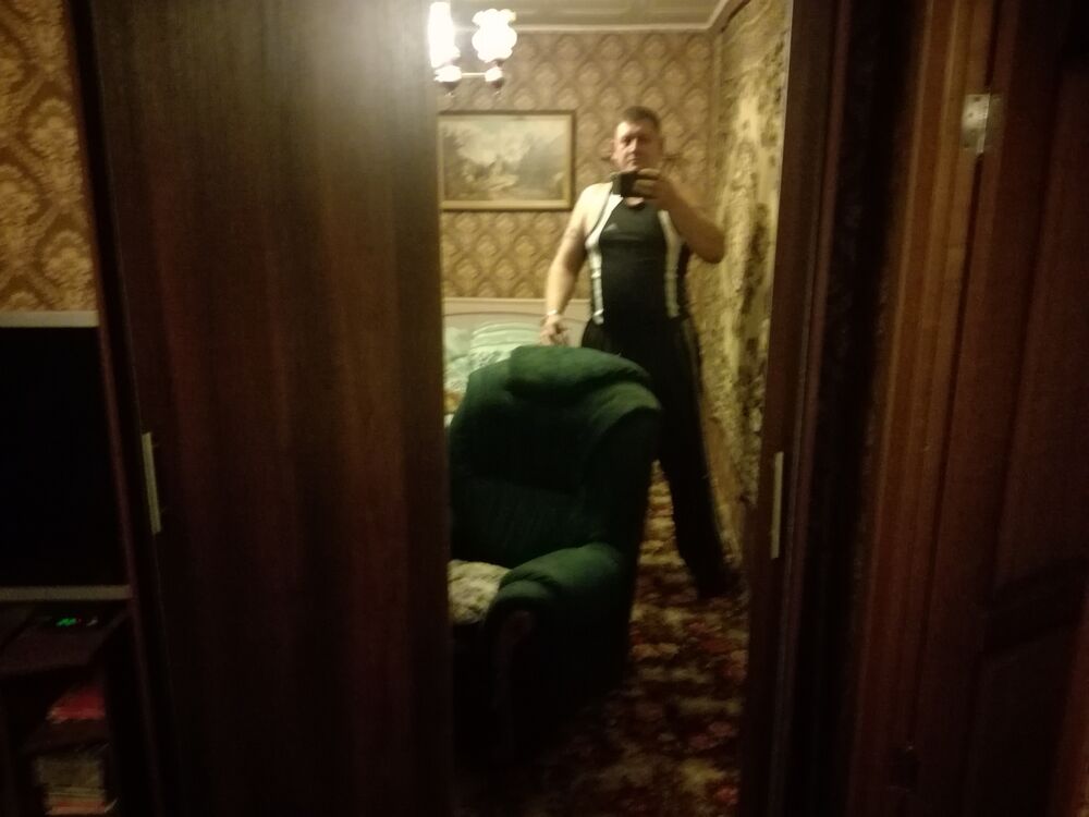  ,   Mihail, 48 ,     , c 