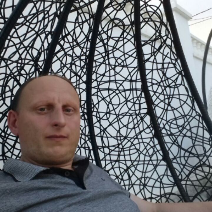  ,   Zviadi, 34 ,   ,   , c 