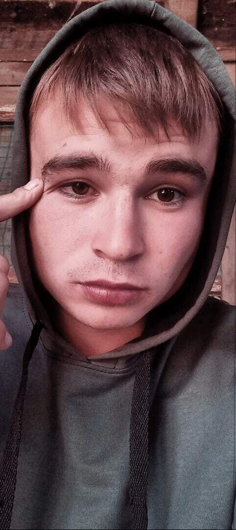  ,   Sasha, 22 ,   ,   