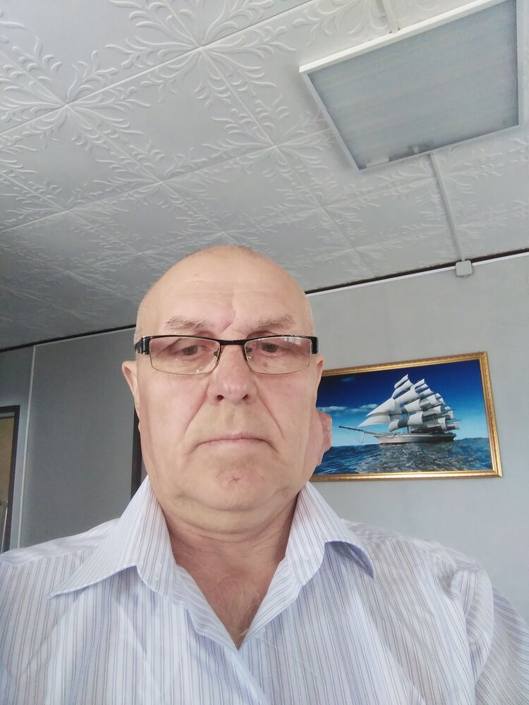  28570662  , 65 ,    