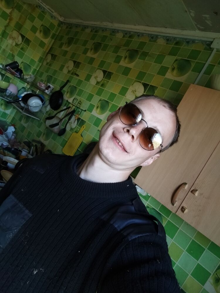  43224402  Alexey, 27 ,    