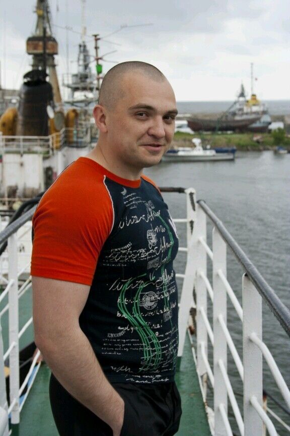  ,   Dimas, 43 ,   ,   , c 