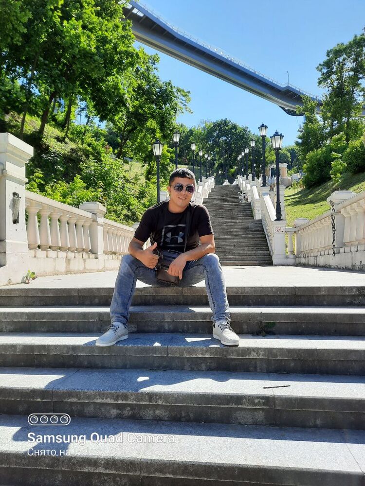  43897342  Erik, 35 ,    Praha