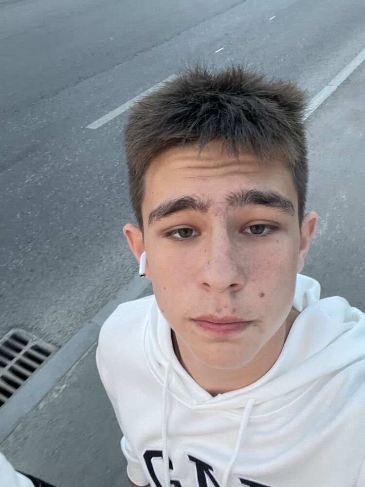  52819102  , 18 ,    
