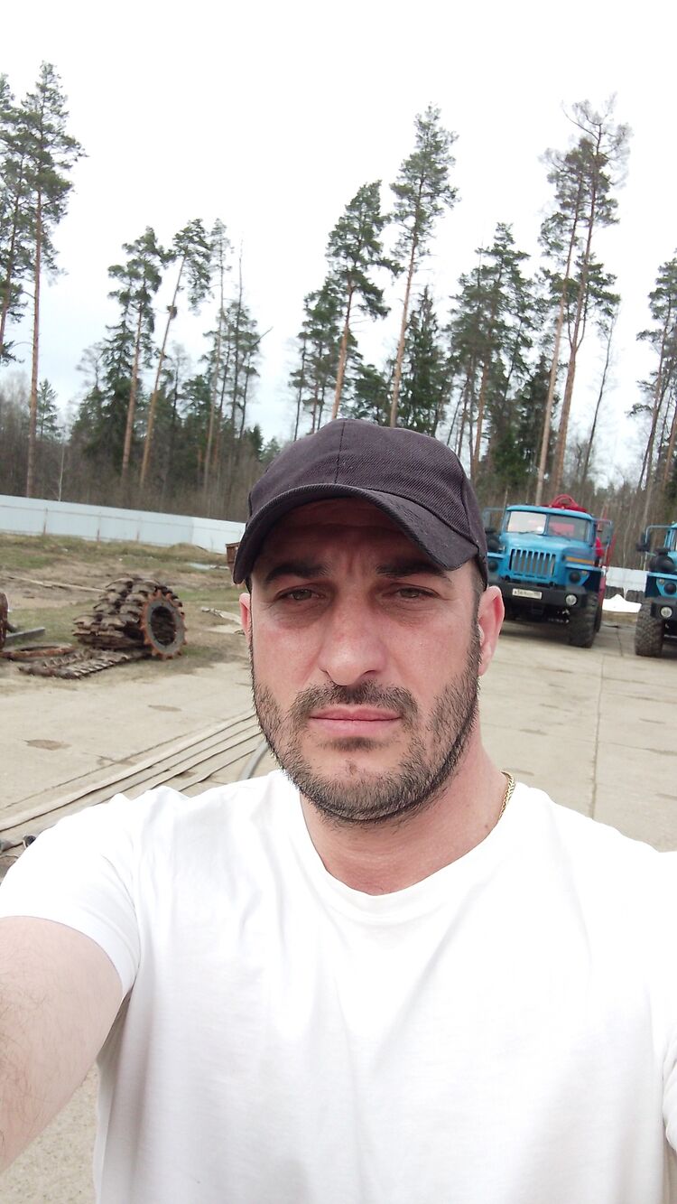  47004452  Magomed, 37 ,    