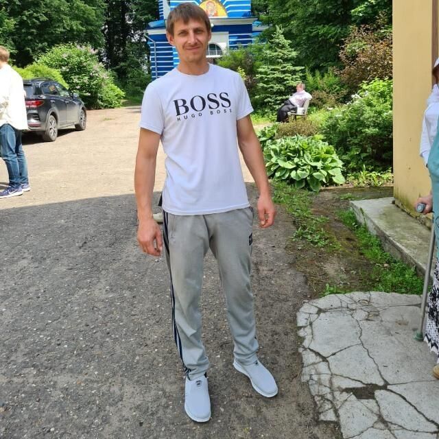  31292282  Sergio, 38 ,     