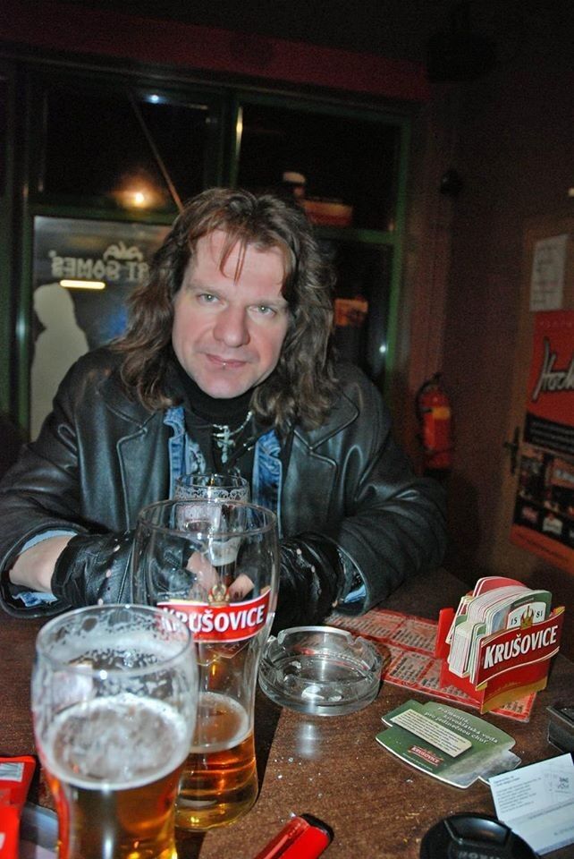  15902222  Sergej, 42 ,    -