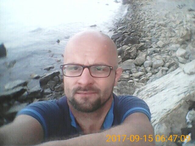  42227922  , 43 ,    