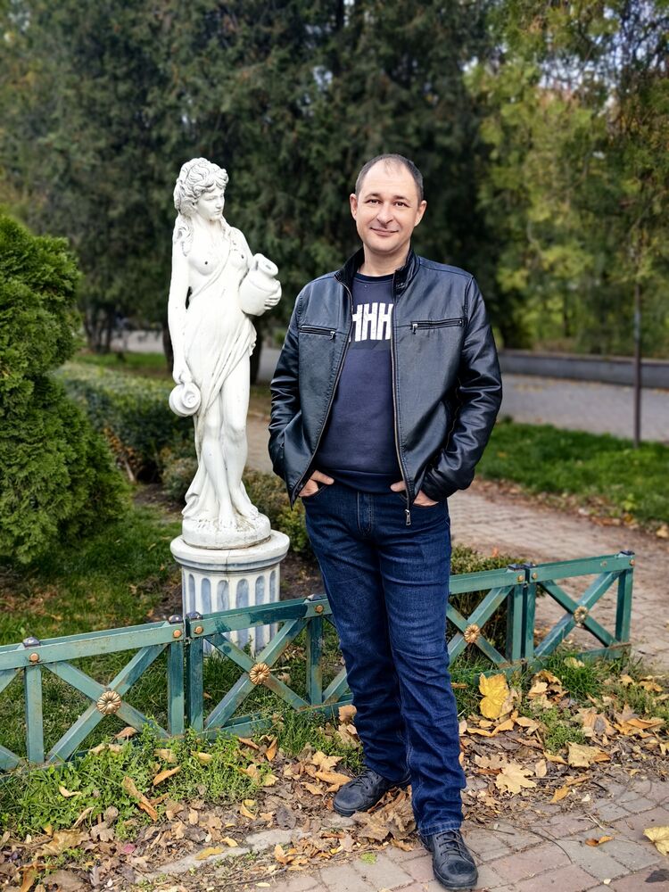  54517472  , 44 ,    --