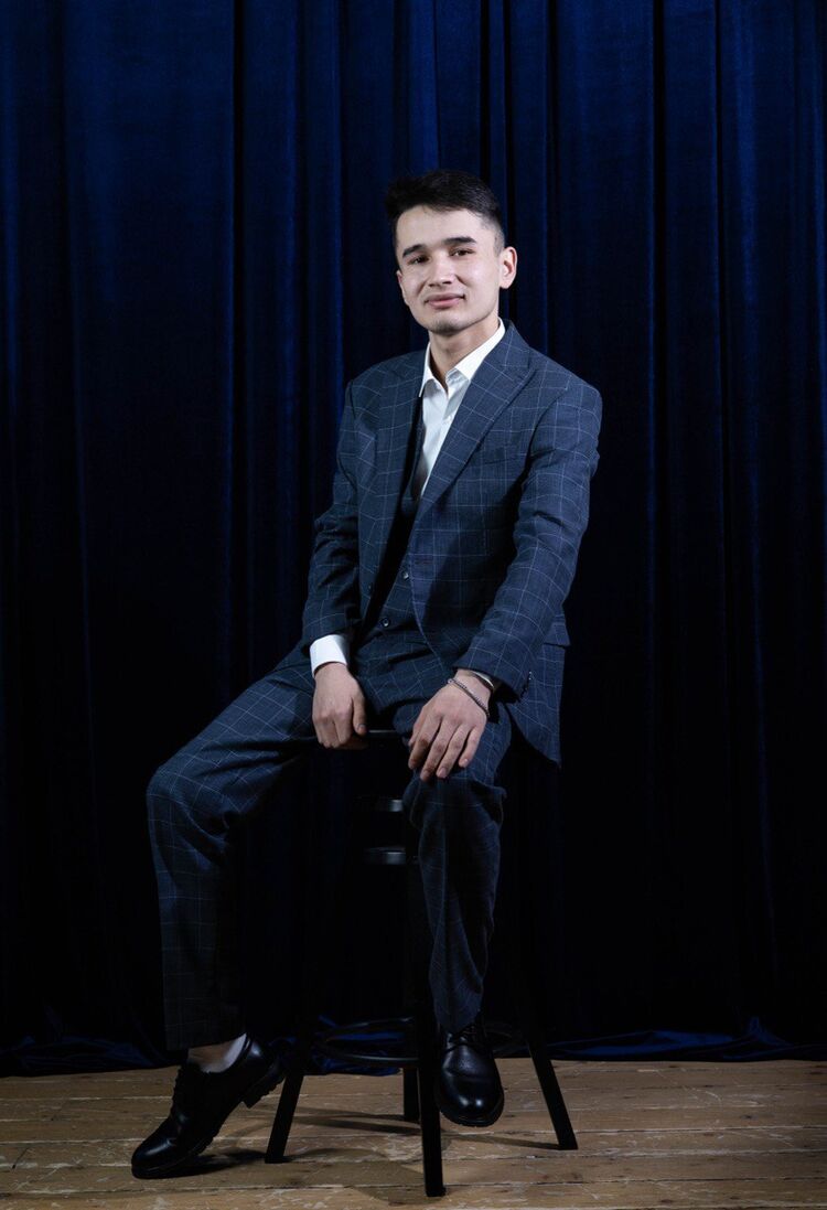  54136532  Ramz, 26 ,    