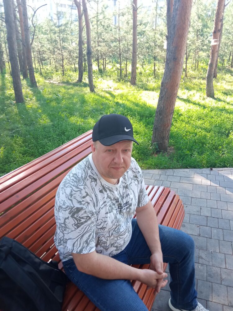  38406732  Dmitry, 43 ,    