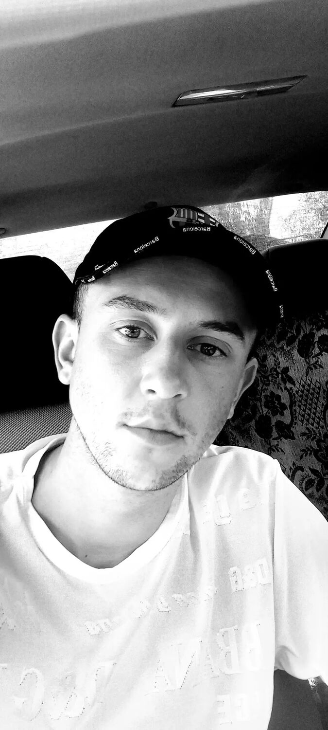  33286172  Aleksandr, 31 ,     