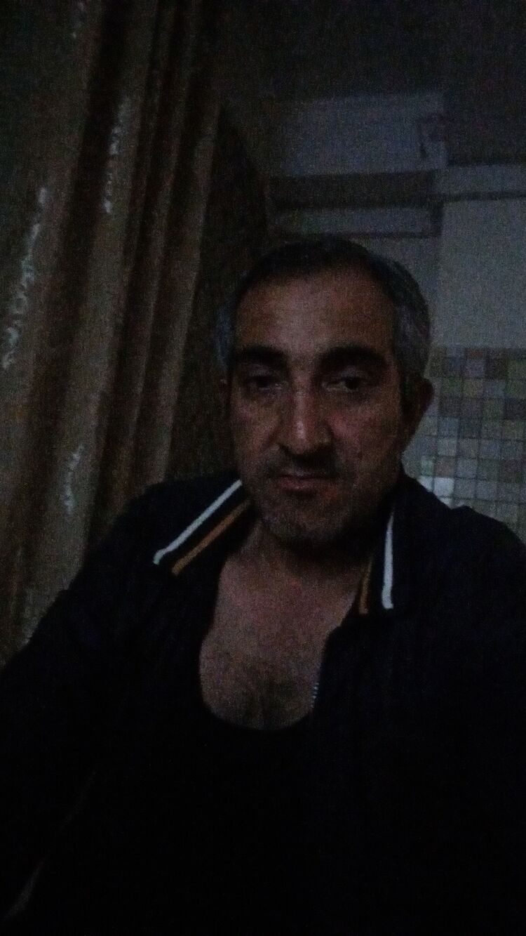  34143112  Samir, 44 ,    