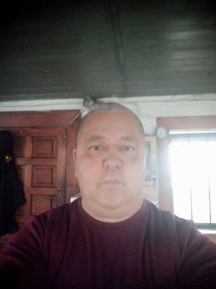  43078302  , 52 ,    