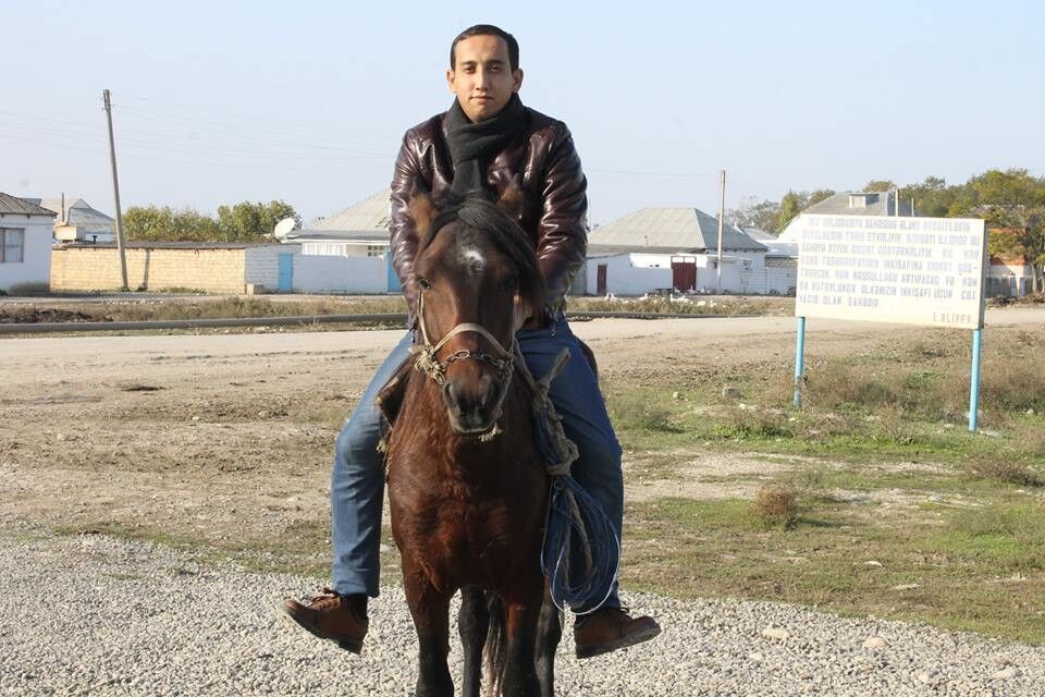  5186452  Ceyhun, 39 ,    