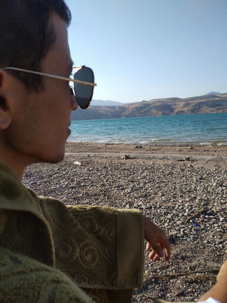  19288252  Abdubosit, 28 ,    