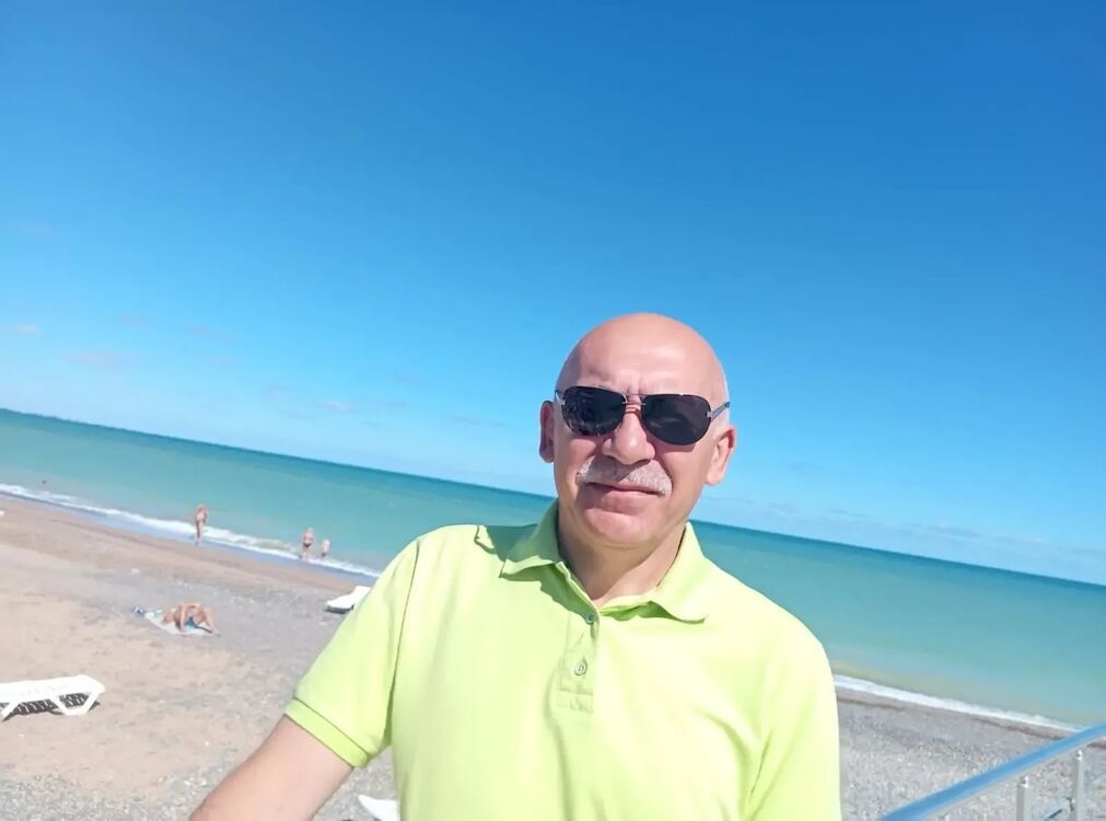  54537242  , 19 ,    -