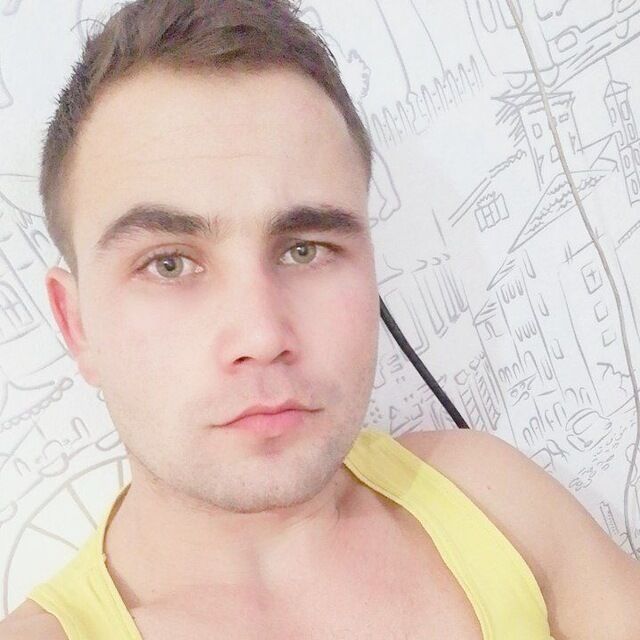  47067272  , 32 ,    -