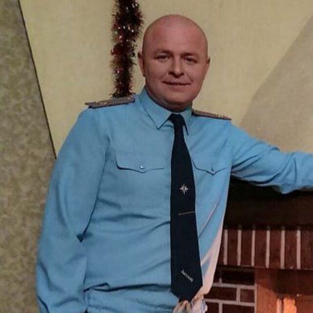  ,   Dmitry, 43 ,   c 