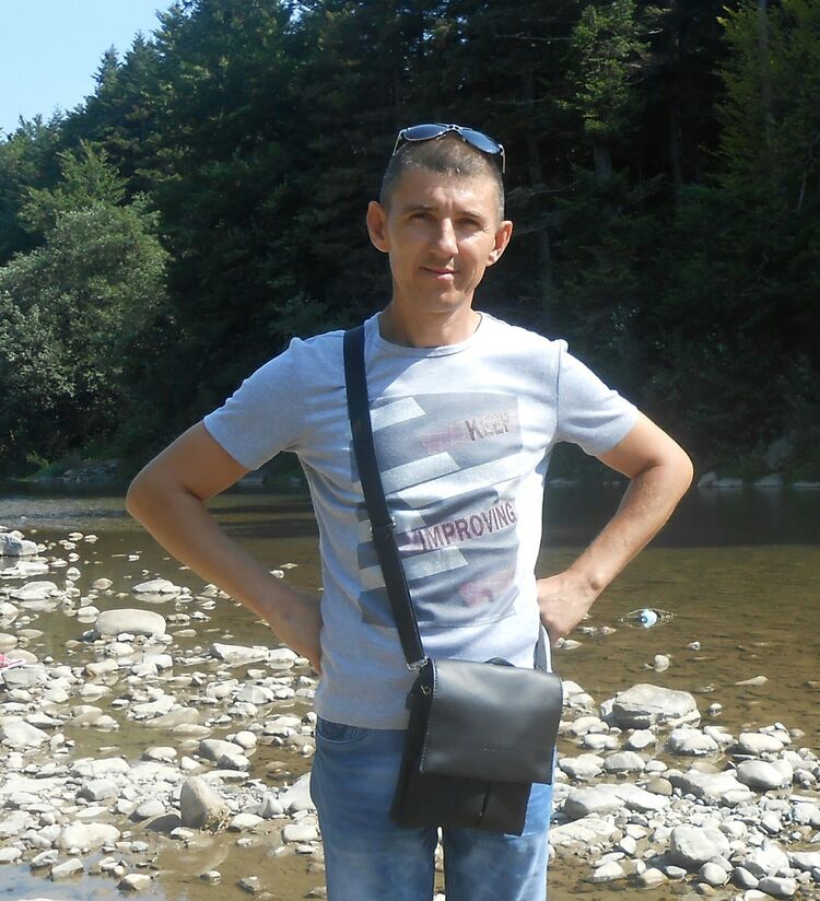  ,   Valeriy, 52 ,   