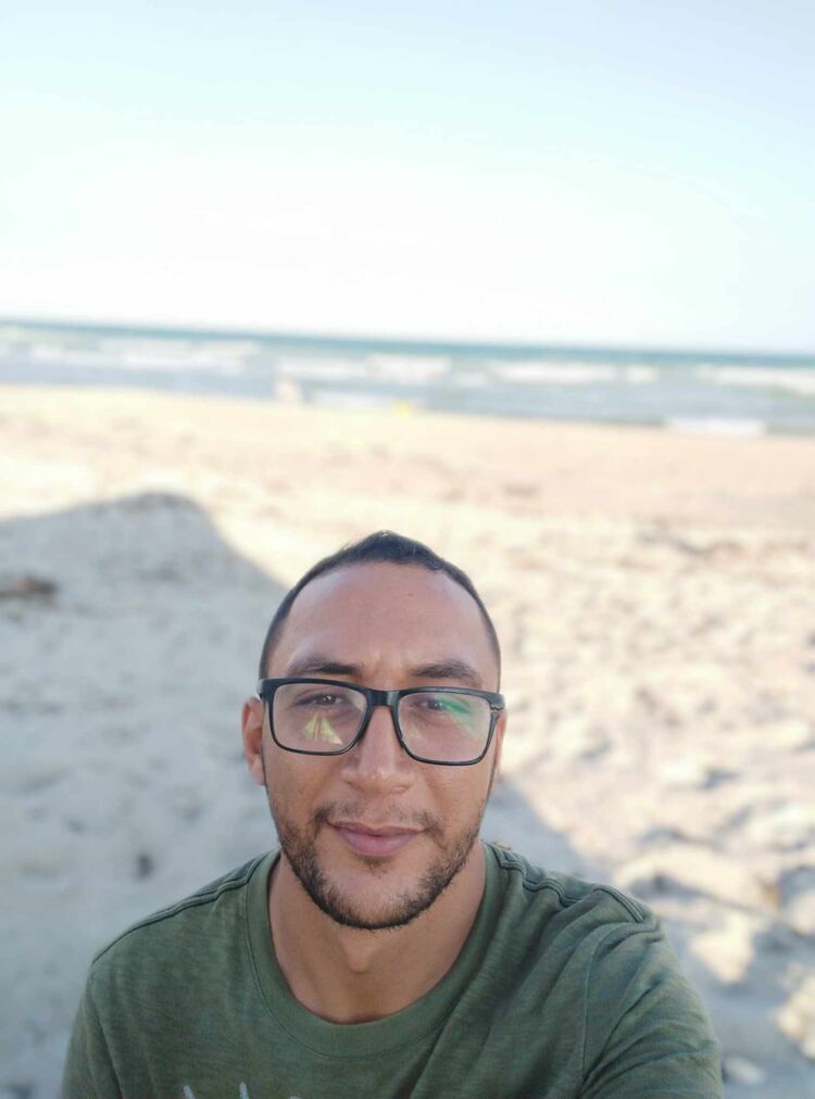  Tunis,   Moez mannoub, 33 ,   ,   