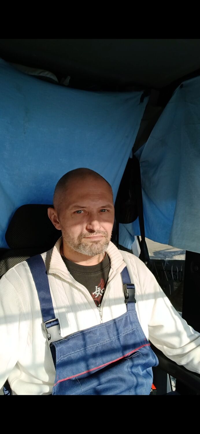  46815742  , 49 ,    -