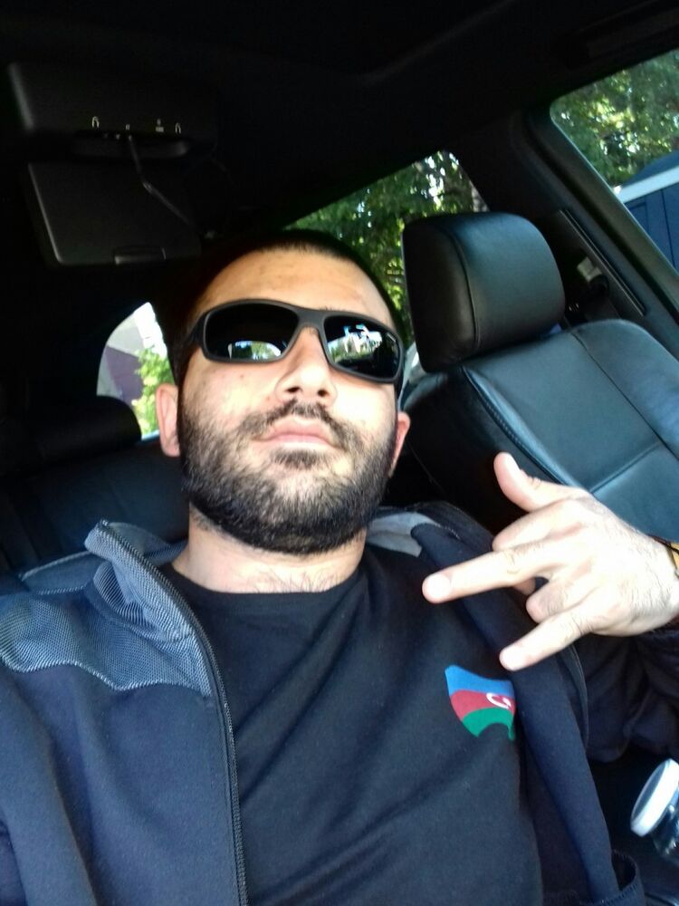  ,   Macho, 32 ,   ,   , c 