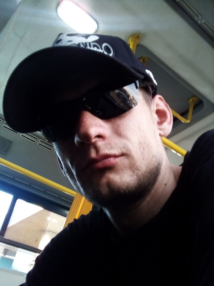  47173732  Wolf, 35 ,    