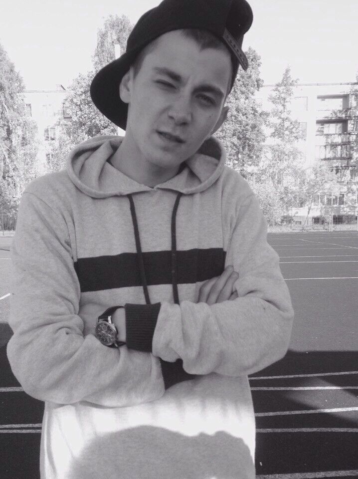  -,   Maxim, 30 ,   ,   , c 