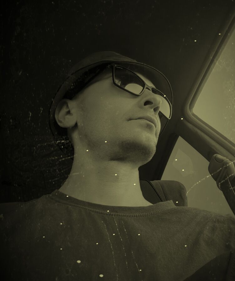  47553972  , 39 ,    