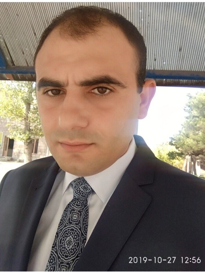  18863312  Vazgen, 36 ,    