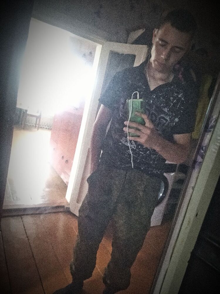  46788042  , 21 ,    
