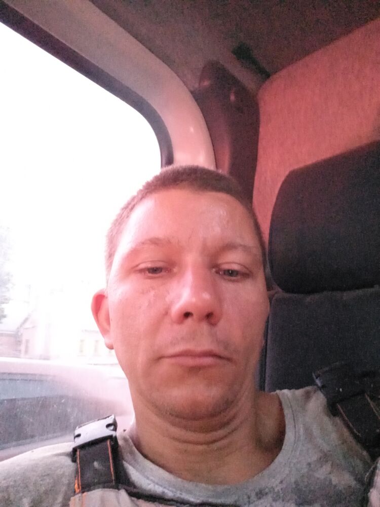  29484322  Mixail, 40 ,    