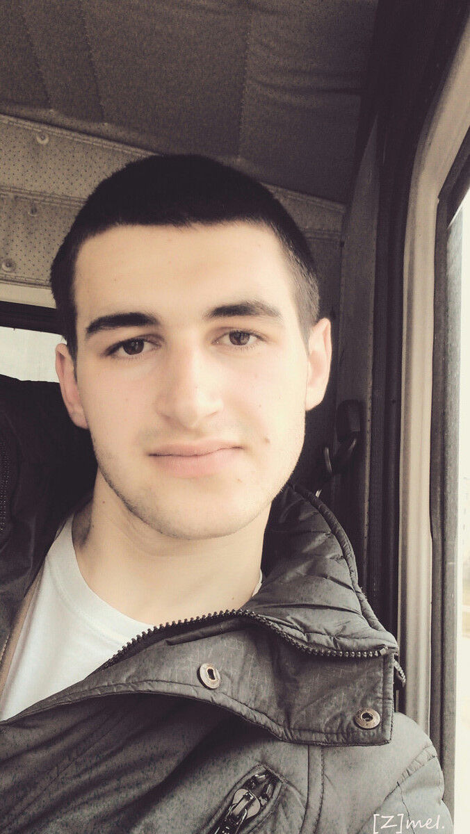  4176212  Pavel, 30 ,    