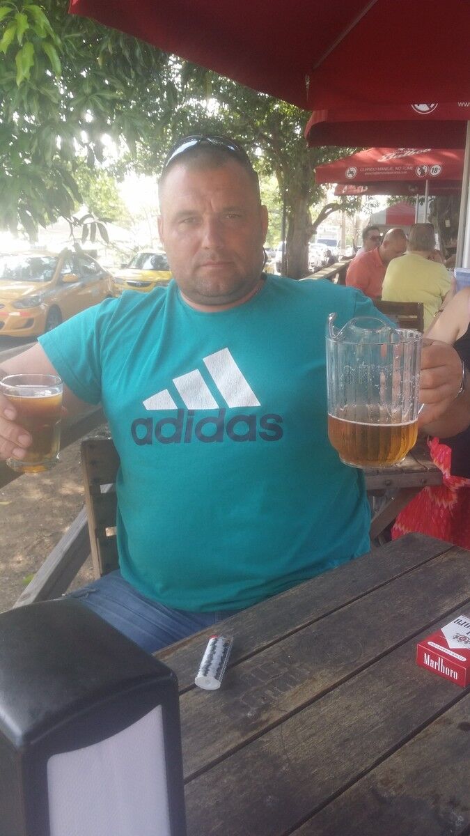  13655532  Igor, 52 ,    