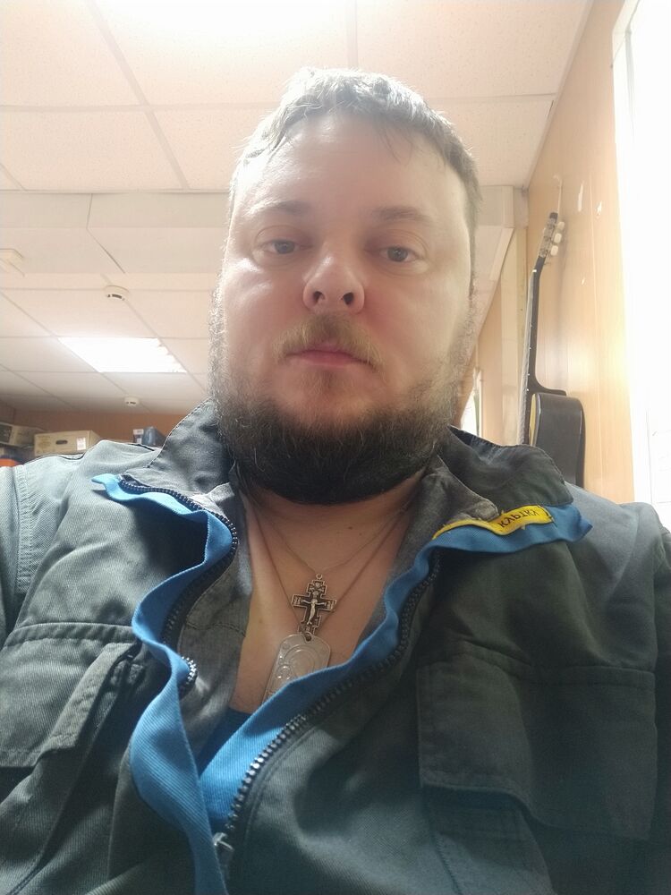  32930272  , 38 ,    