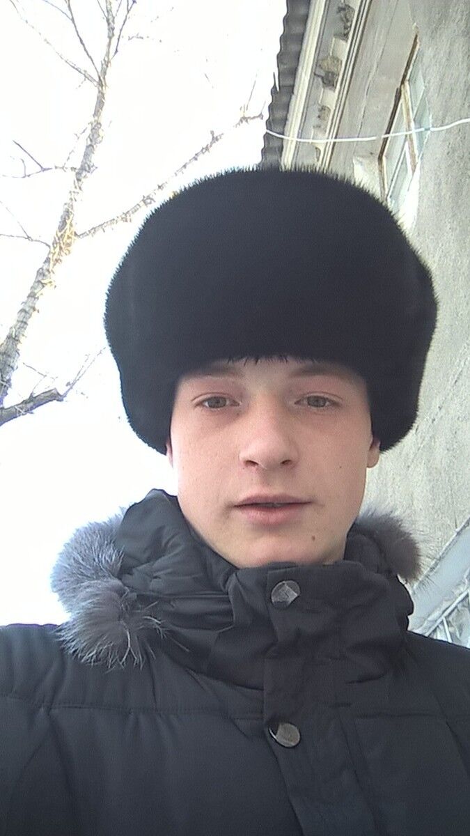  6844022  Andrei, 29 ,    