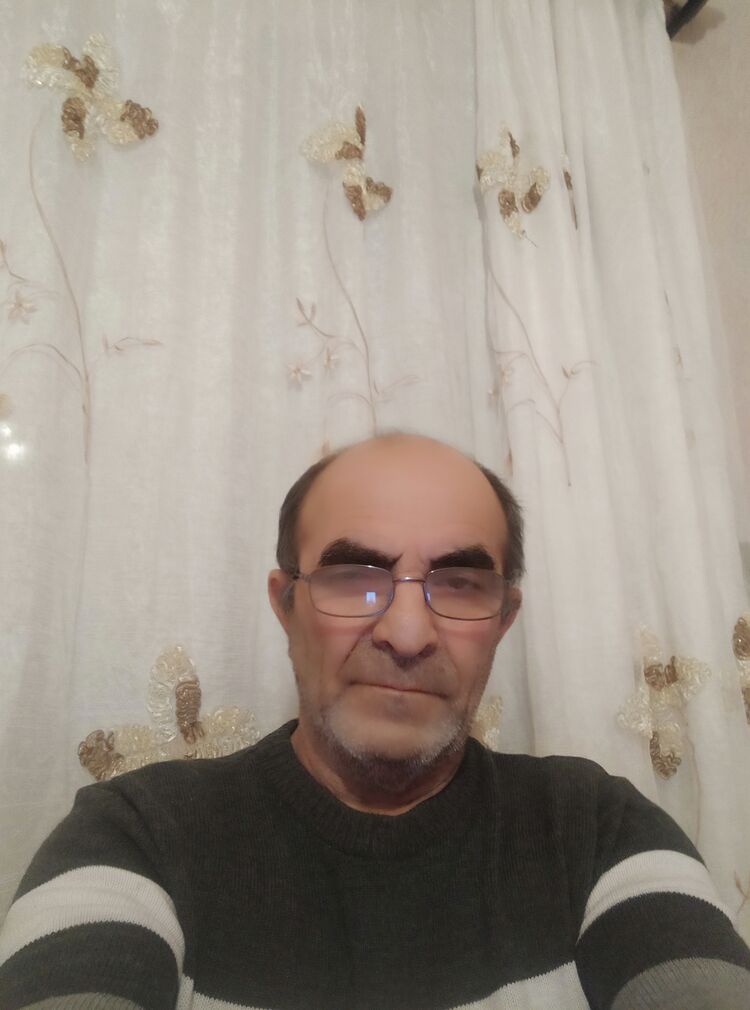  ,   Gia, 59 ,   ,   