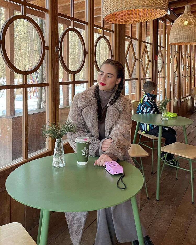  52510352  , 29 ,    -