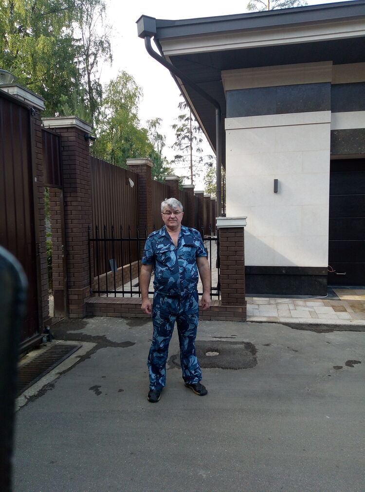  39533602  Vladimir, 61 ,    