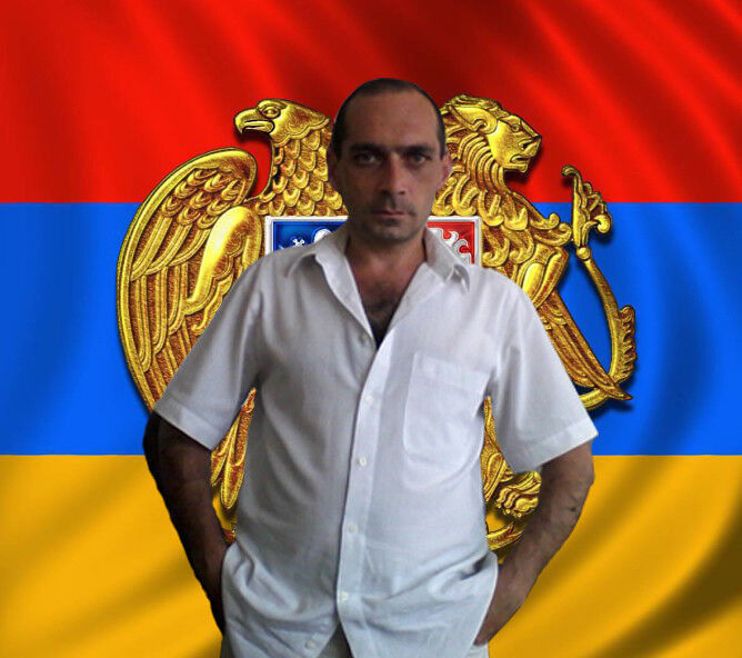  11650132  Artyom, 48 ,    -
